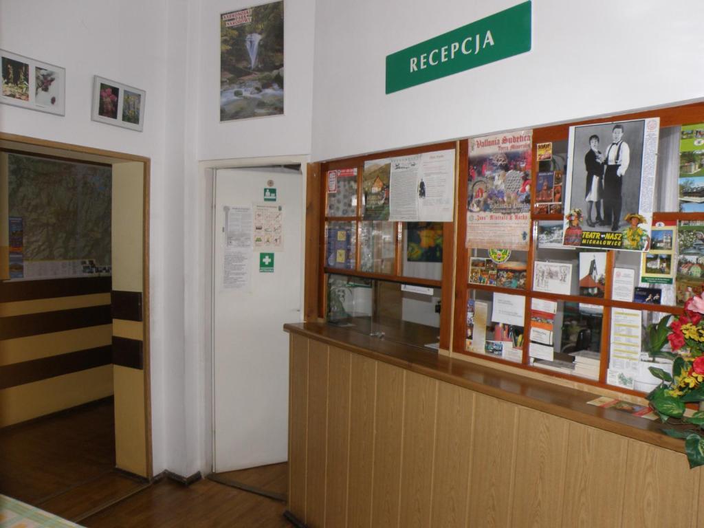 Szkolne Schronisko Mlodziezowe Zloty Widok Pansiyon Piechowice  Dış mekan fotoğraf